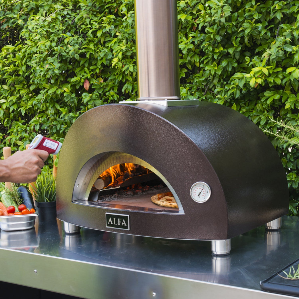 Alfa Moderno Nano Pizza Oven in Copper (Wood Fuel)