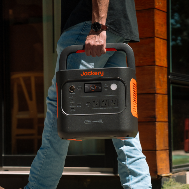 Jackery Explorer 2000 V2 + 1 x Guard Carrying Bag